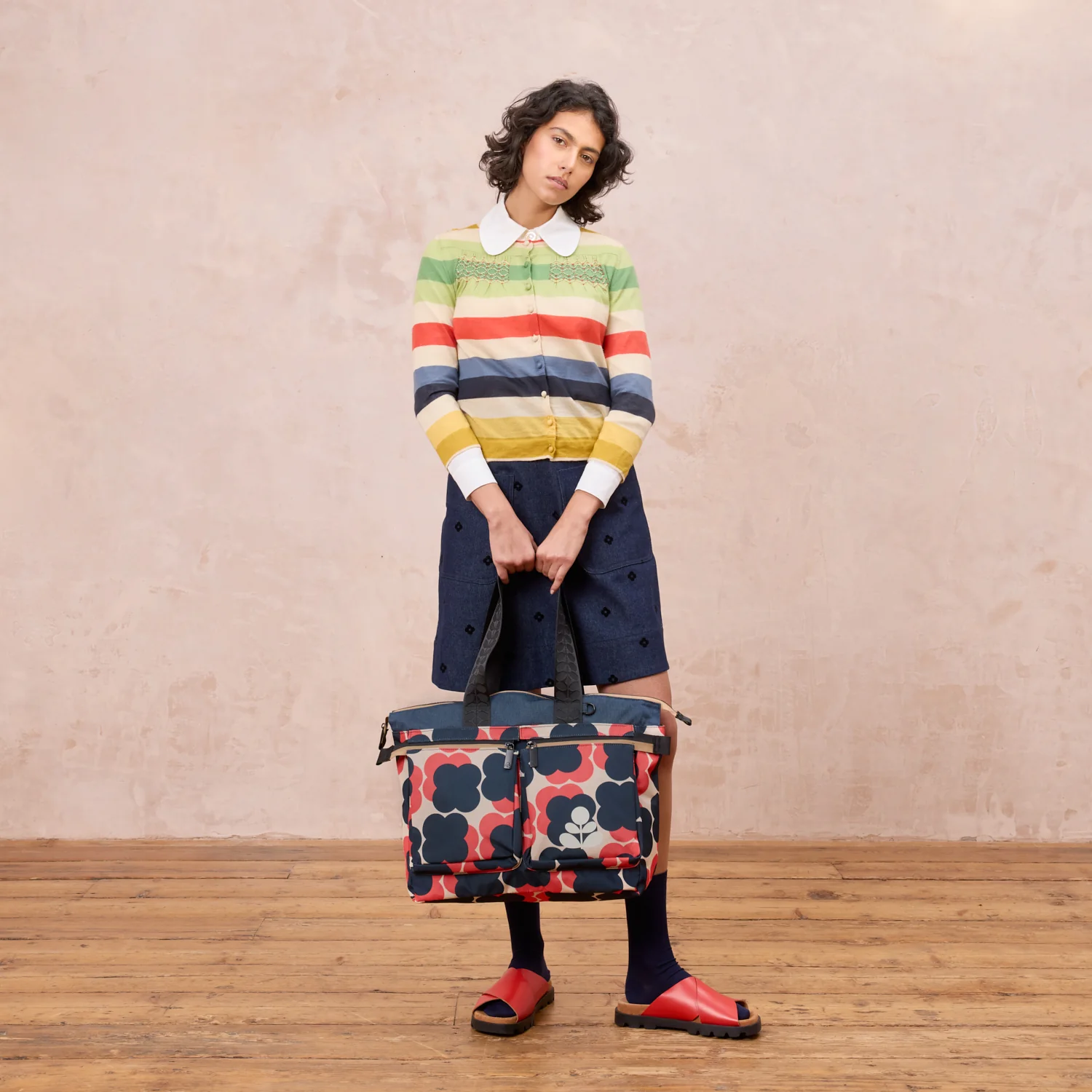 Axis Tote - Floating Flower Navy Red - Image 5