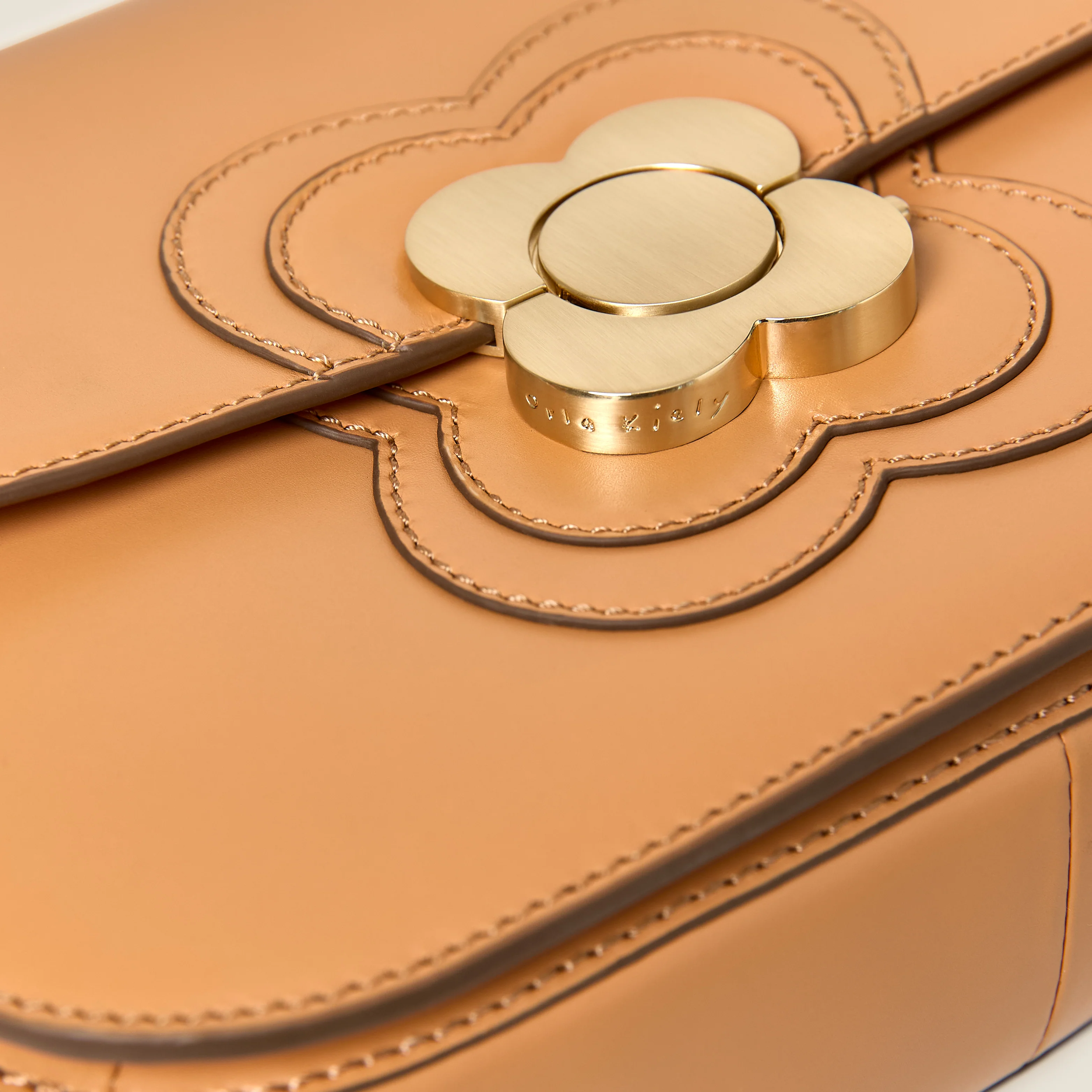 Eclipse Leather Crossbody Bag - Light Tan - Image 6