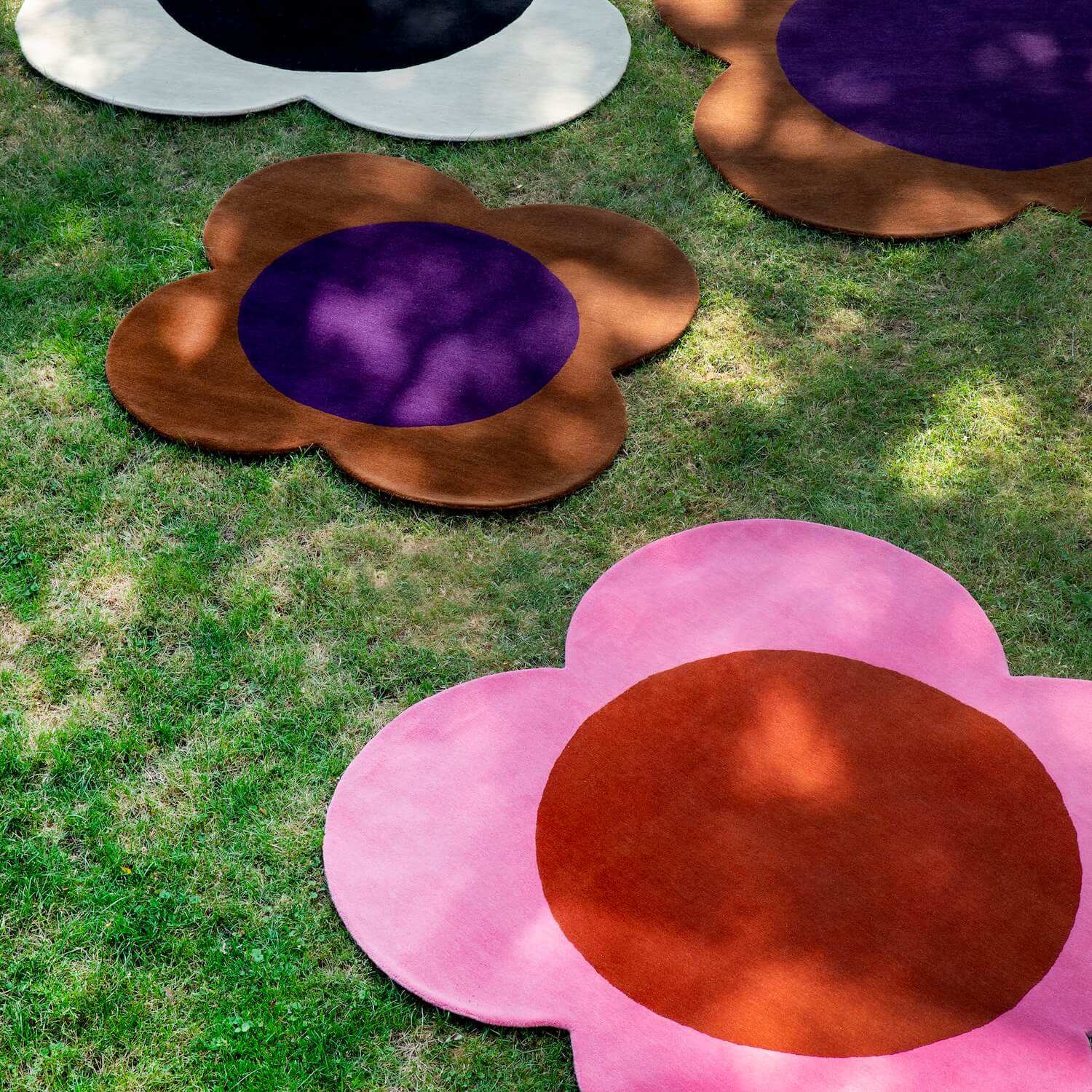 Flower Spot Rug Pink/Red - Image 6