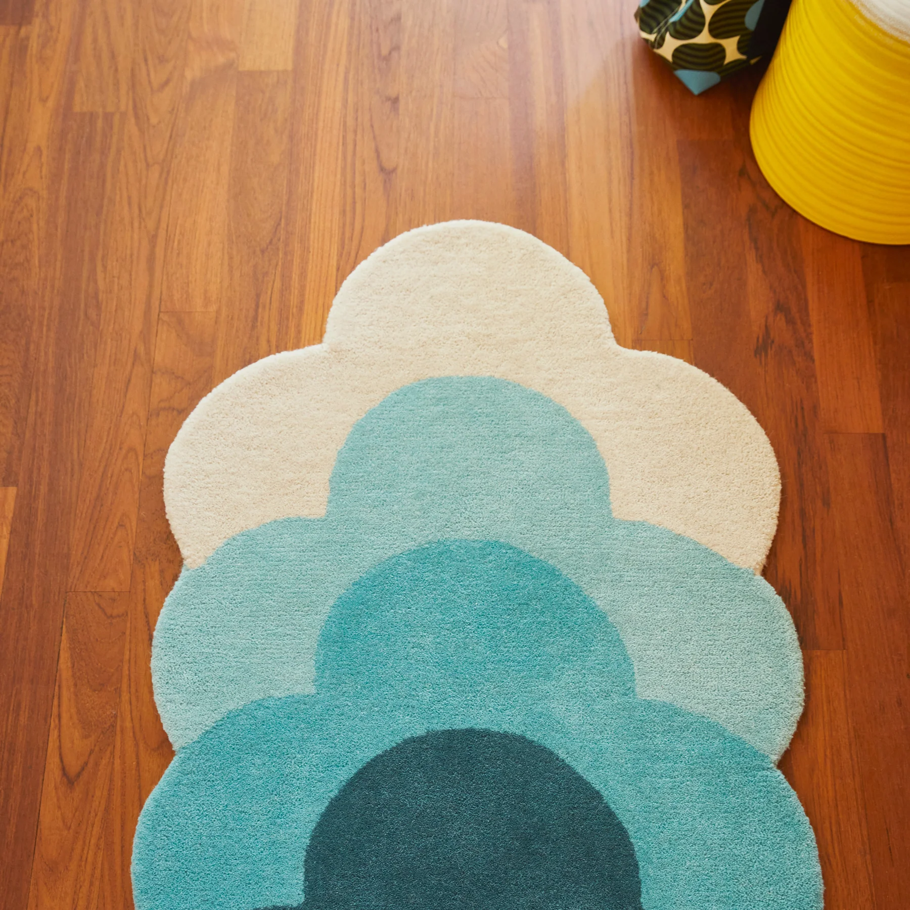 Optical Flower Teal Rug - Image 3