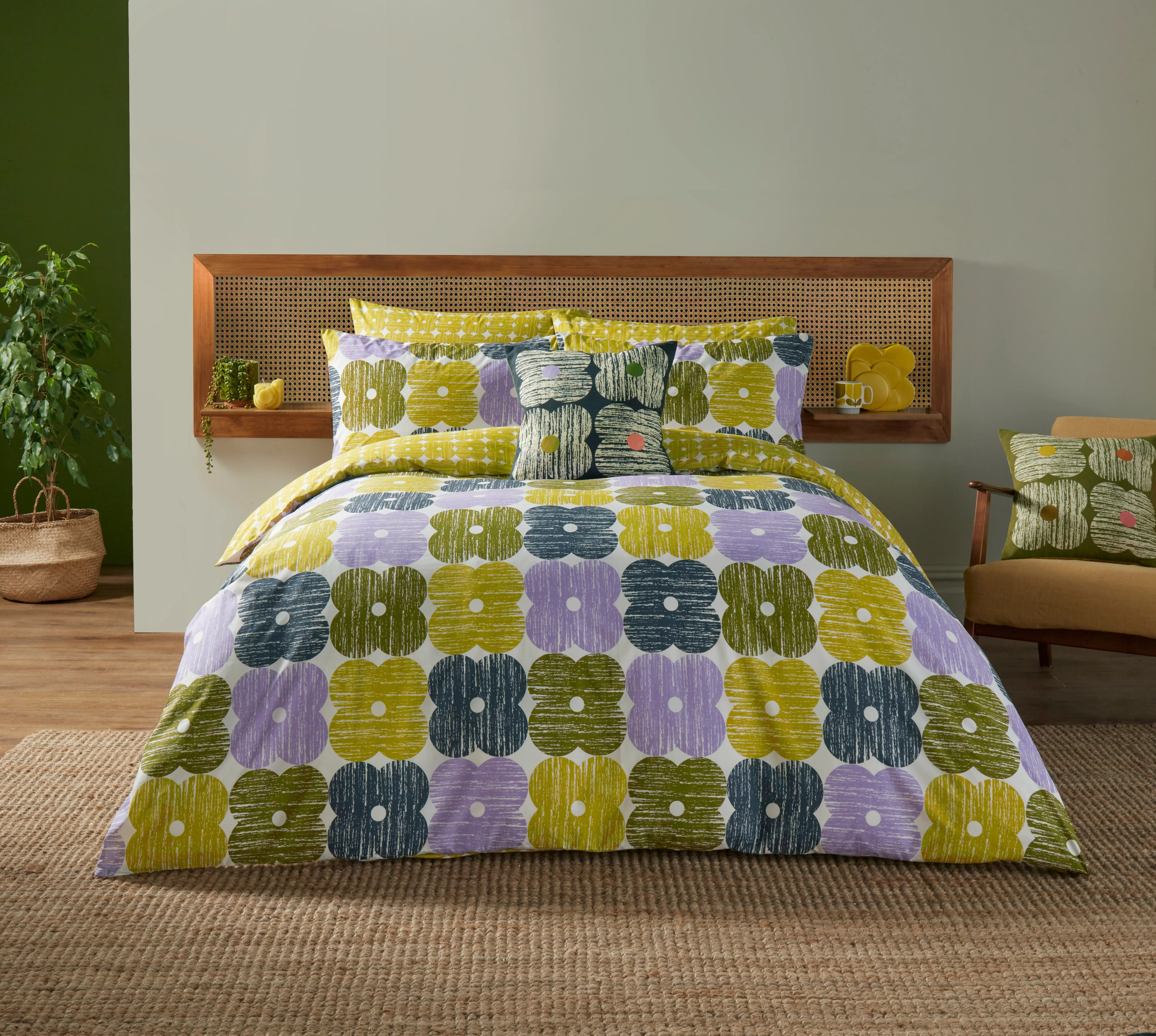 Textured Flower Bed Linen Set - Lilac and Moss - Image 2