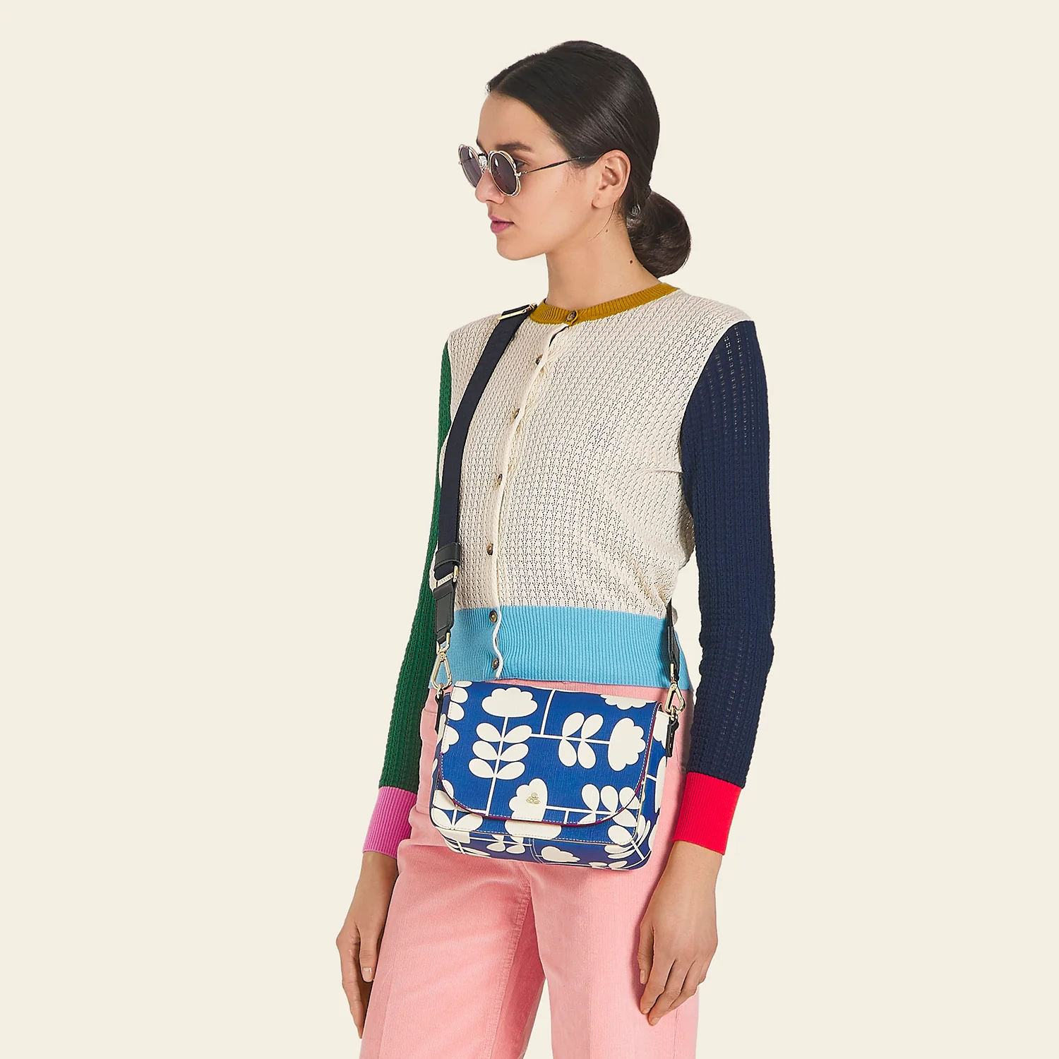 Vera Medium Crossbody - Cut Stem Sky - Image 2